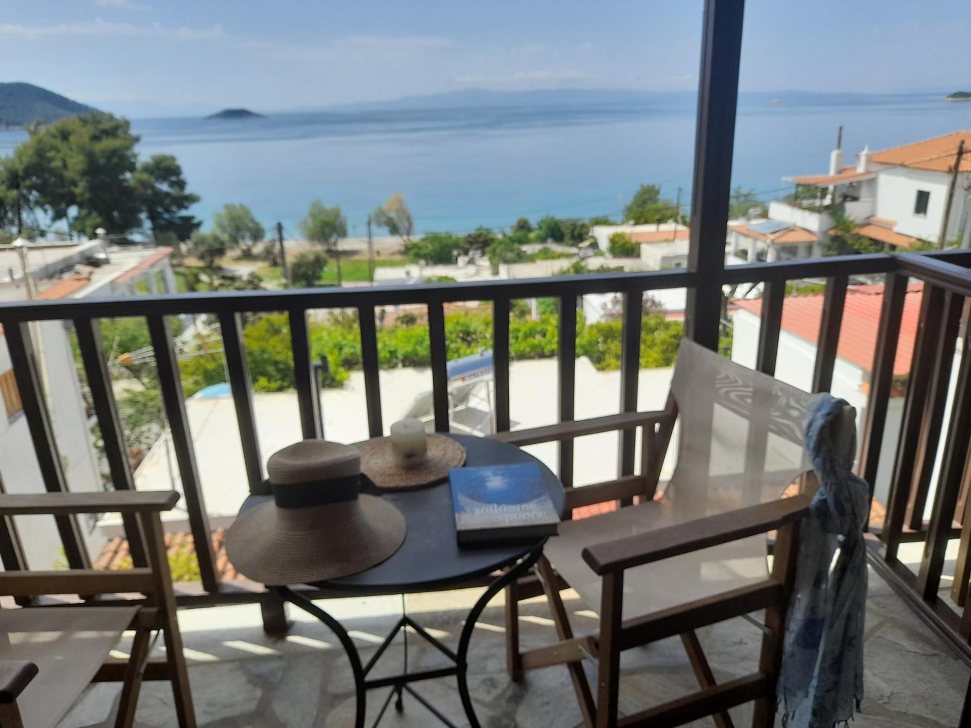 Lilian Beachfront Apartments 네오 클리마 외부 사진